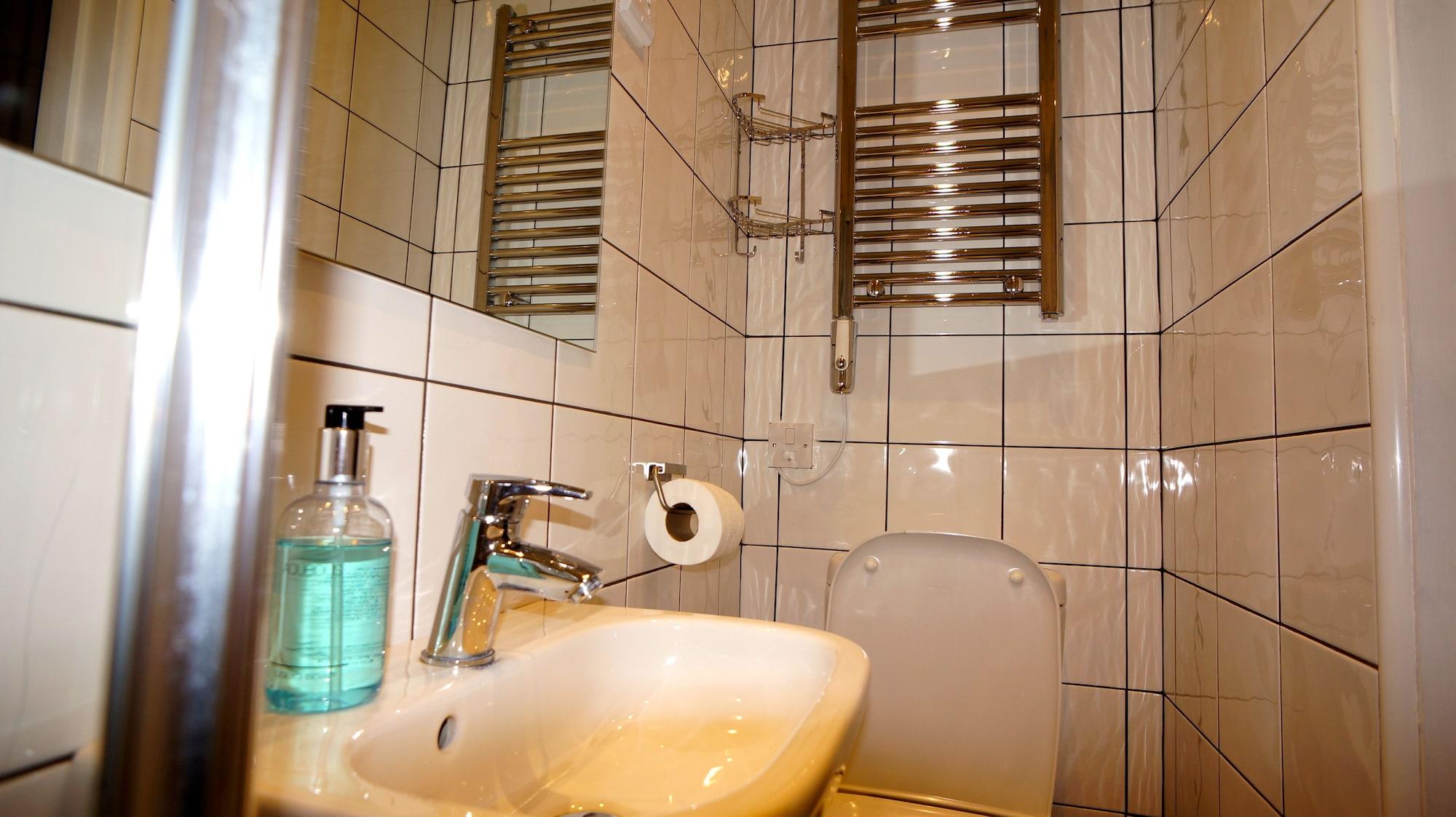 Crestfield Hotell