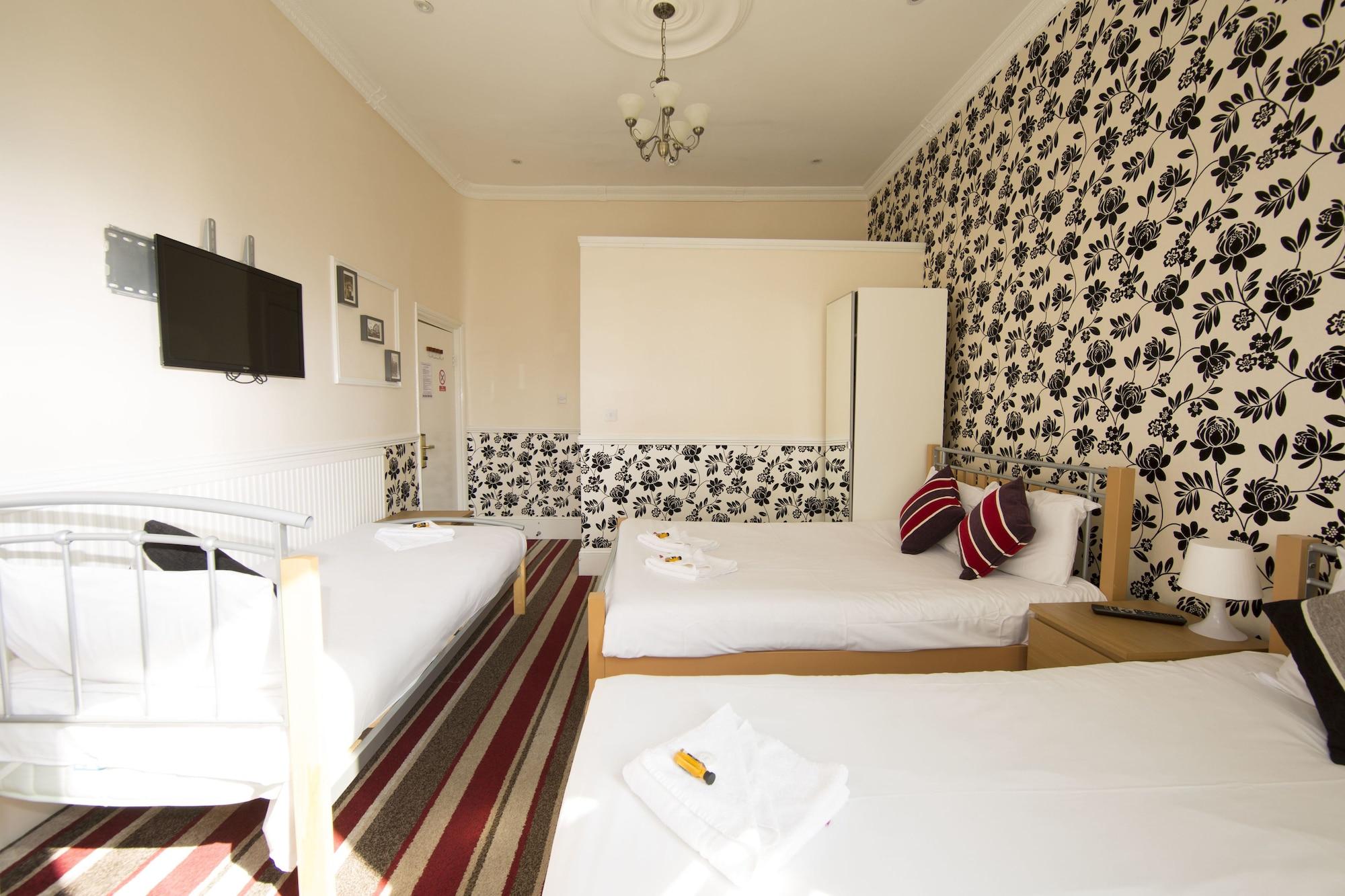 Saba Hotel 3*