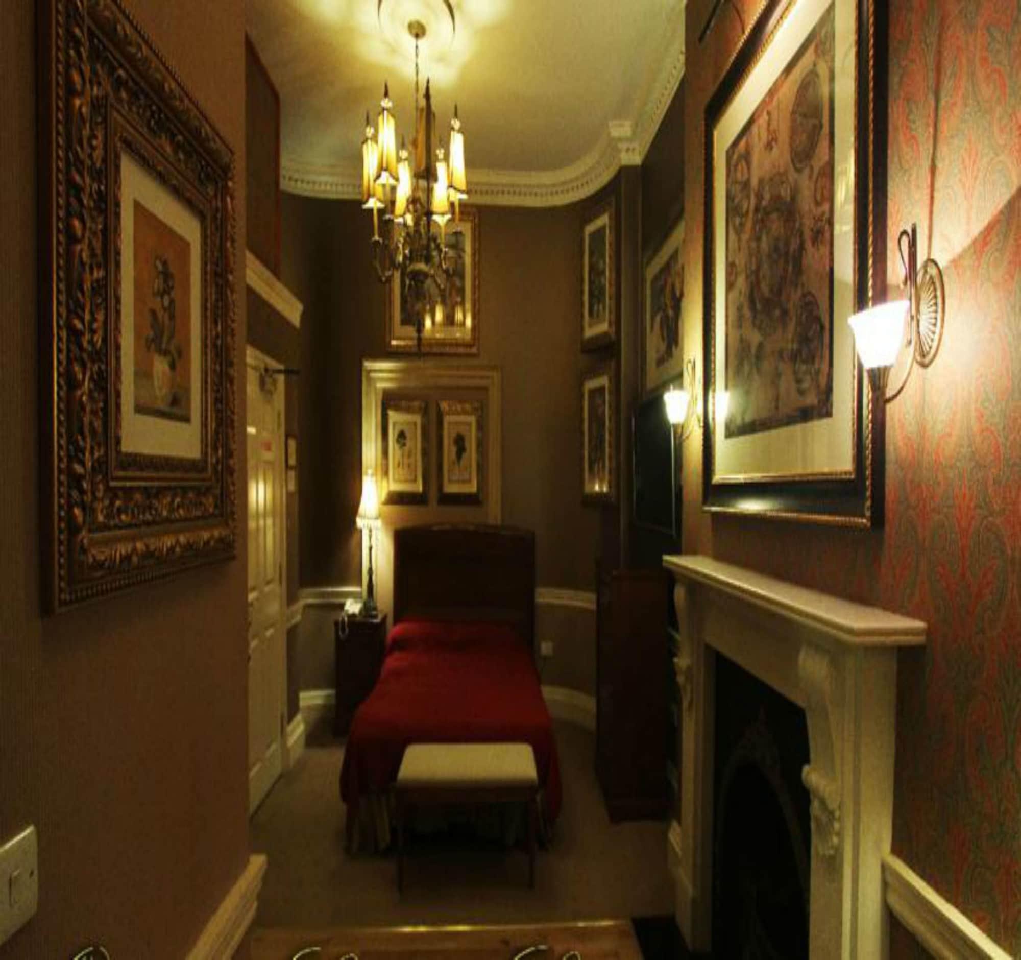 Opulence Boutique Hotel 4*
