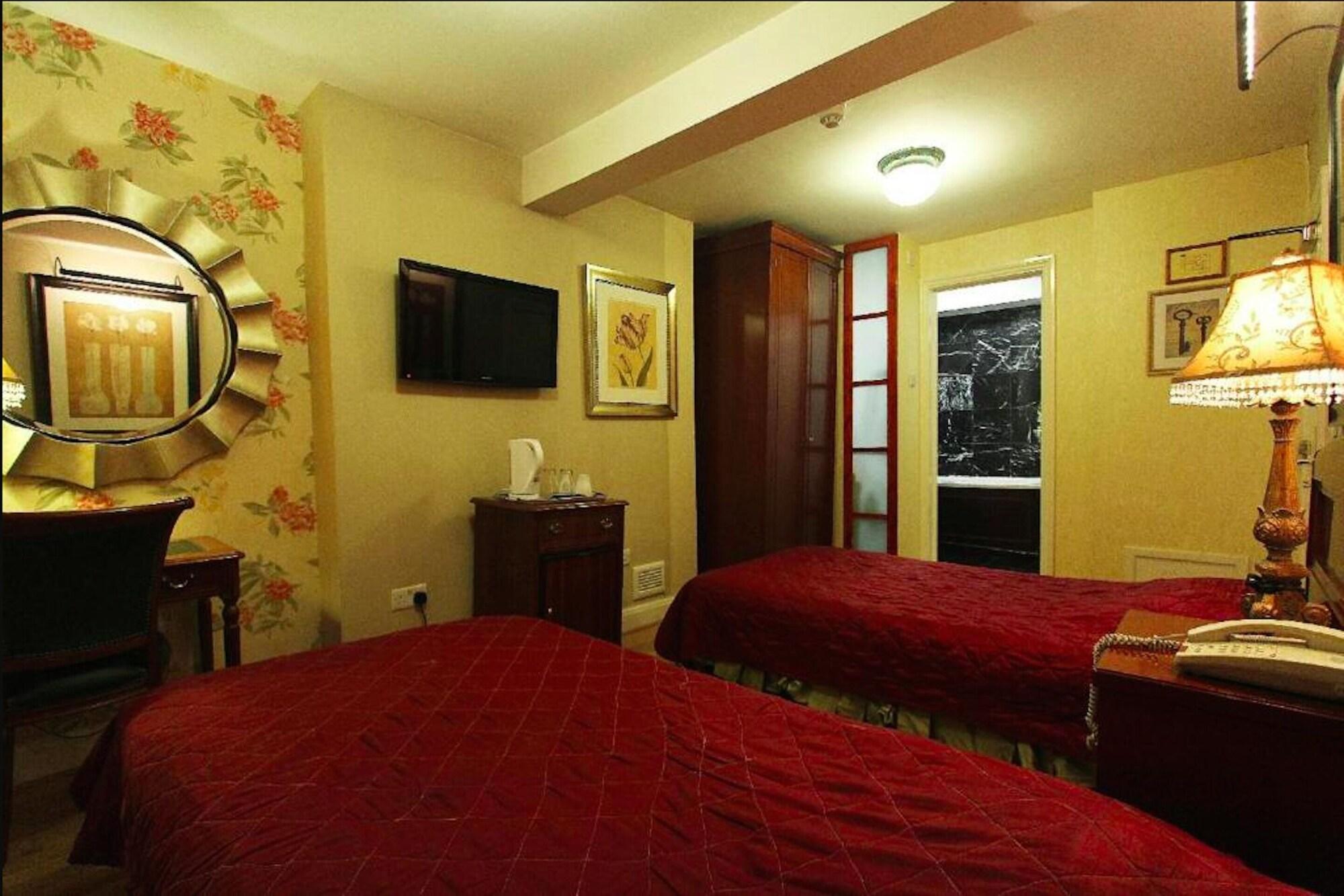 Opulence Boutique Hotel 4*