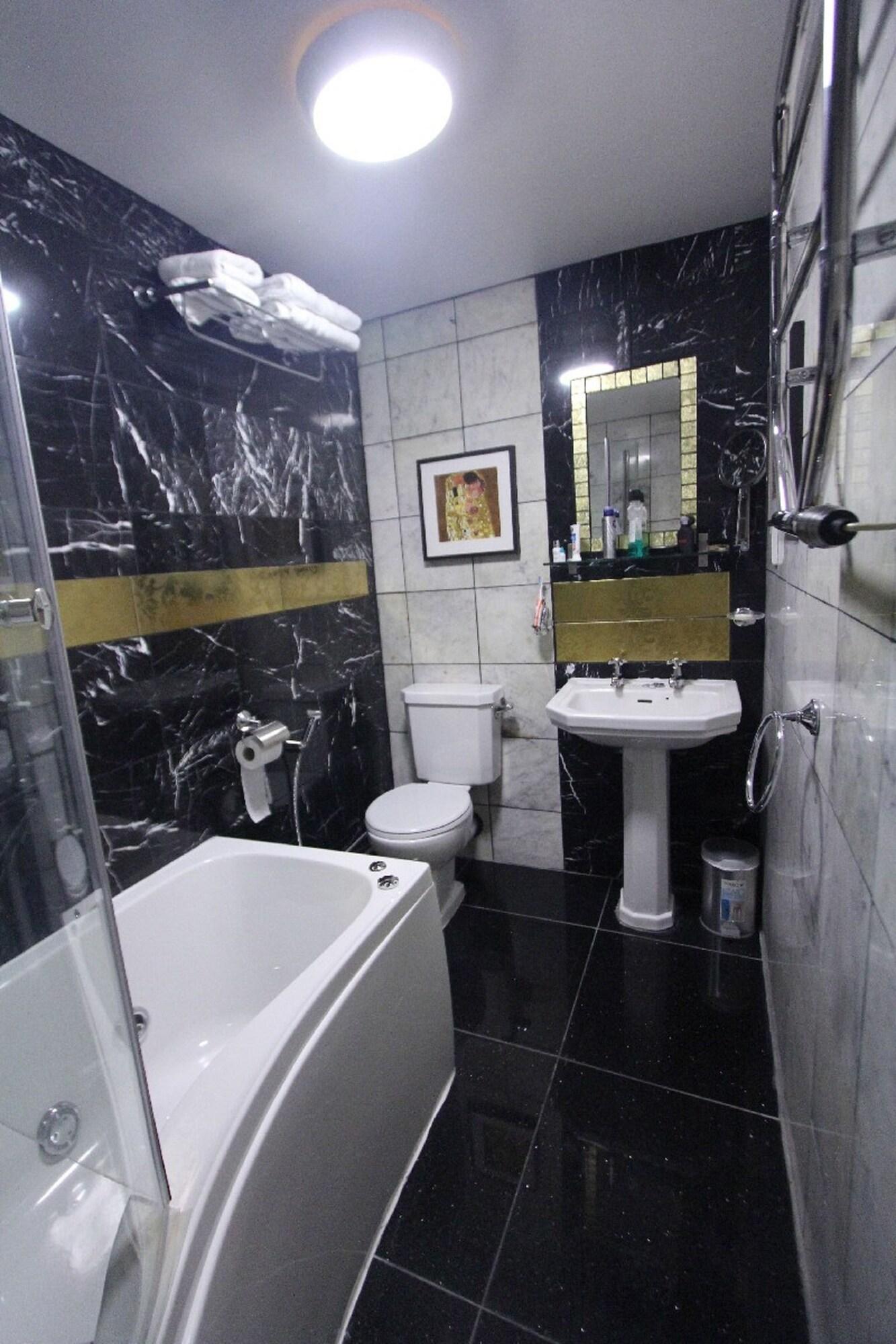 Opulence Boutique 4* Londen