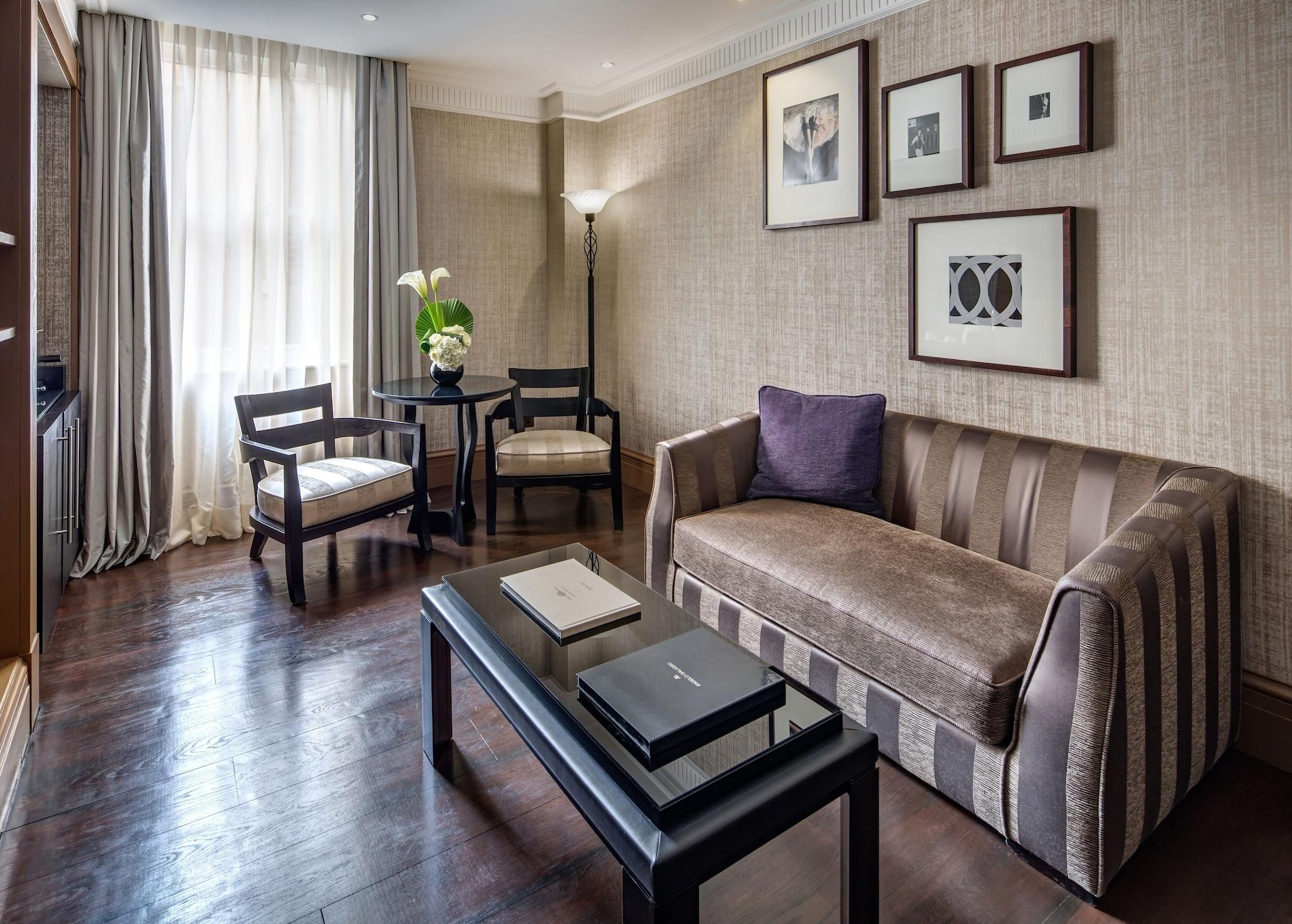 60 Hyde Park Gate 5* London