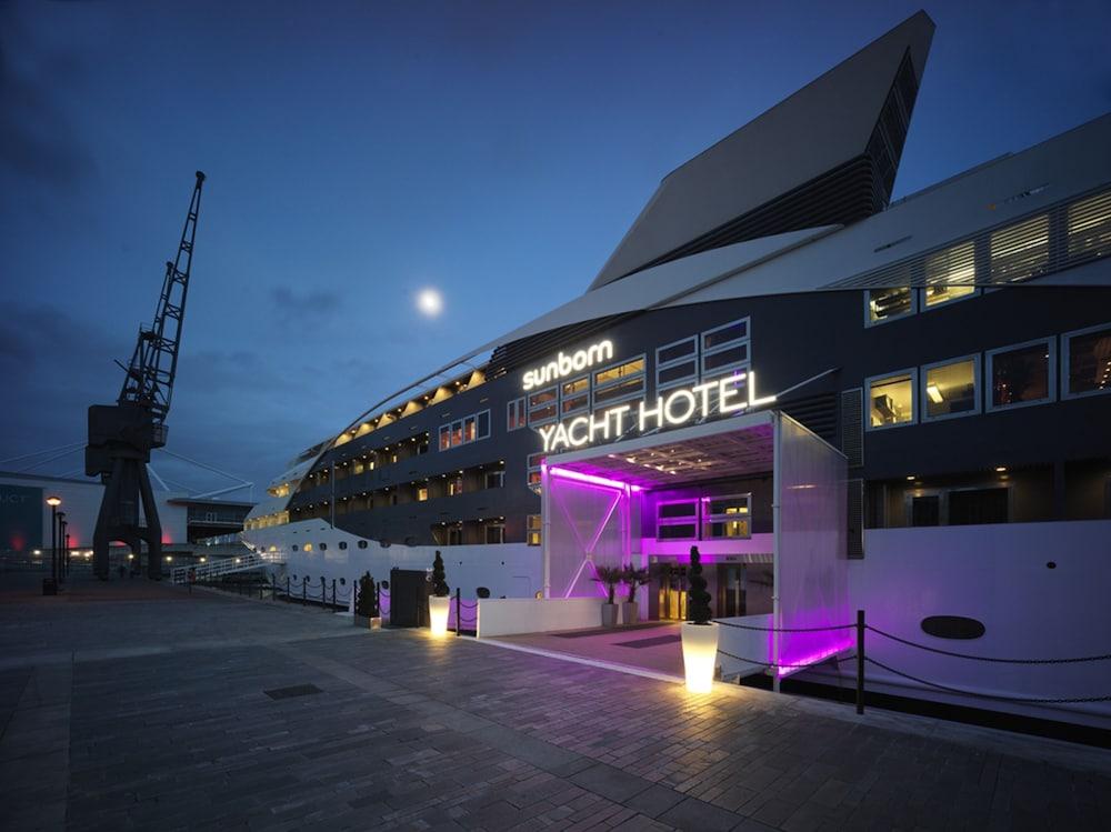 Hotell Sunborn Yacht