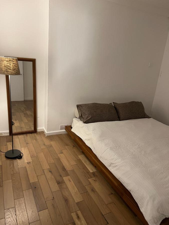 Charming Garden View Appartement Londres