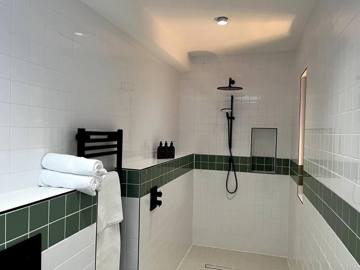 Leilighet Design Led 1 Bed In Cosmopolitan Queens Park *