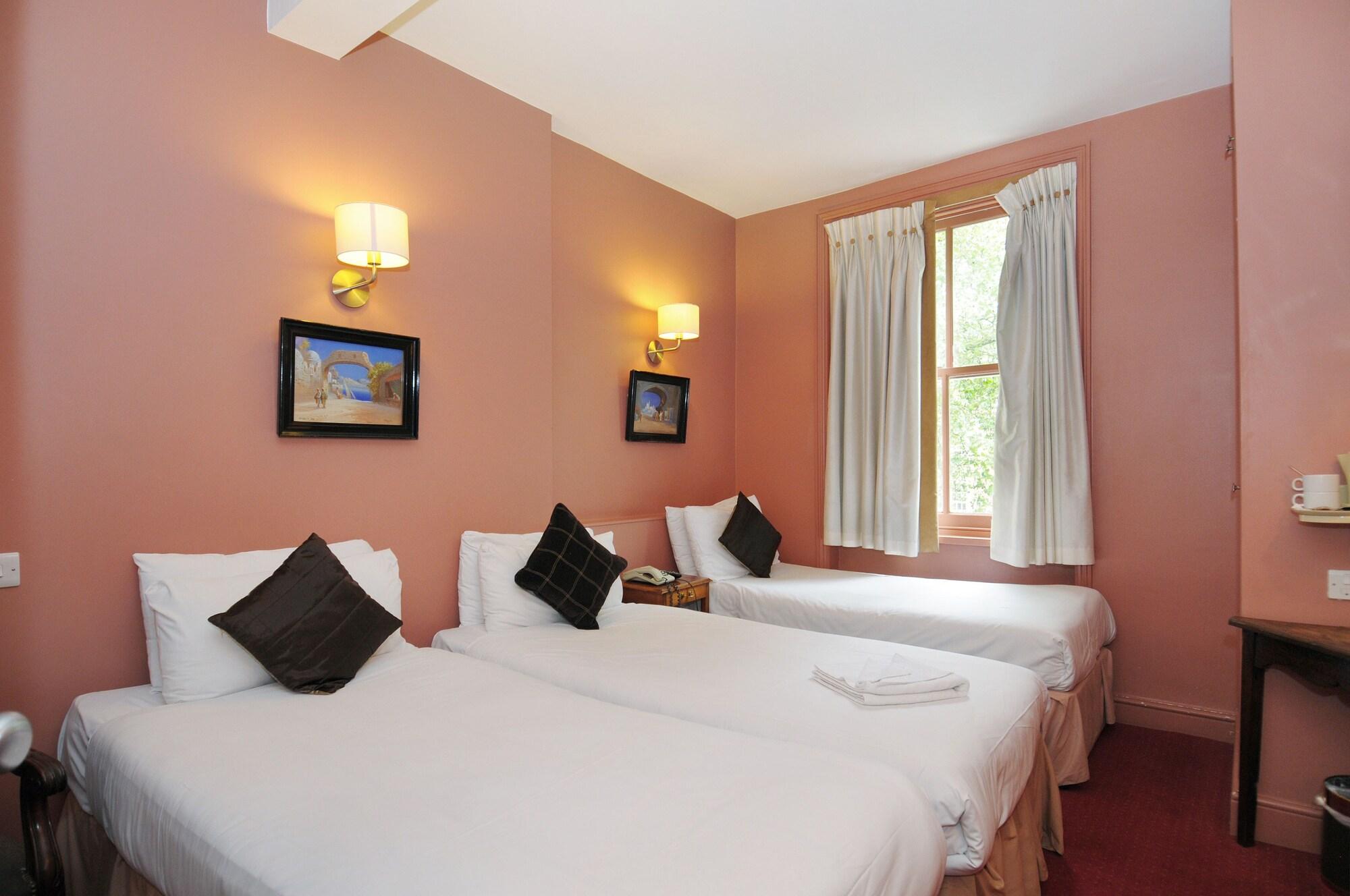 Hotel Grand Concerto 4*