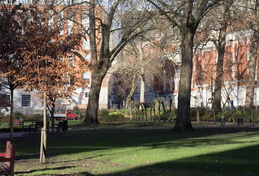 Hotel Mentone London
