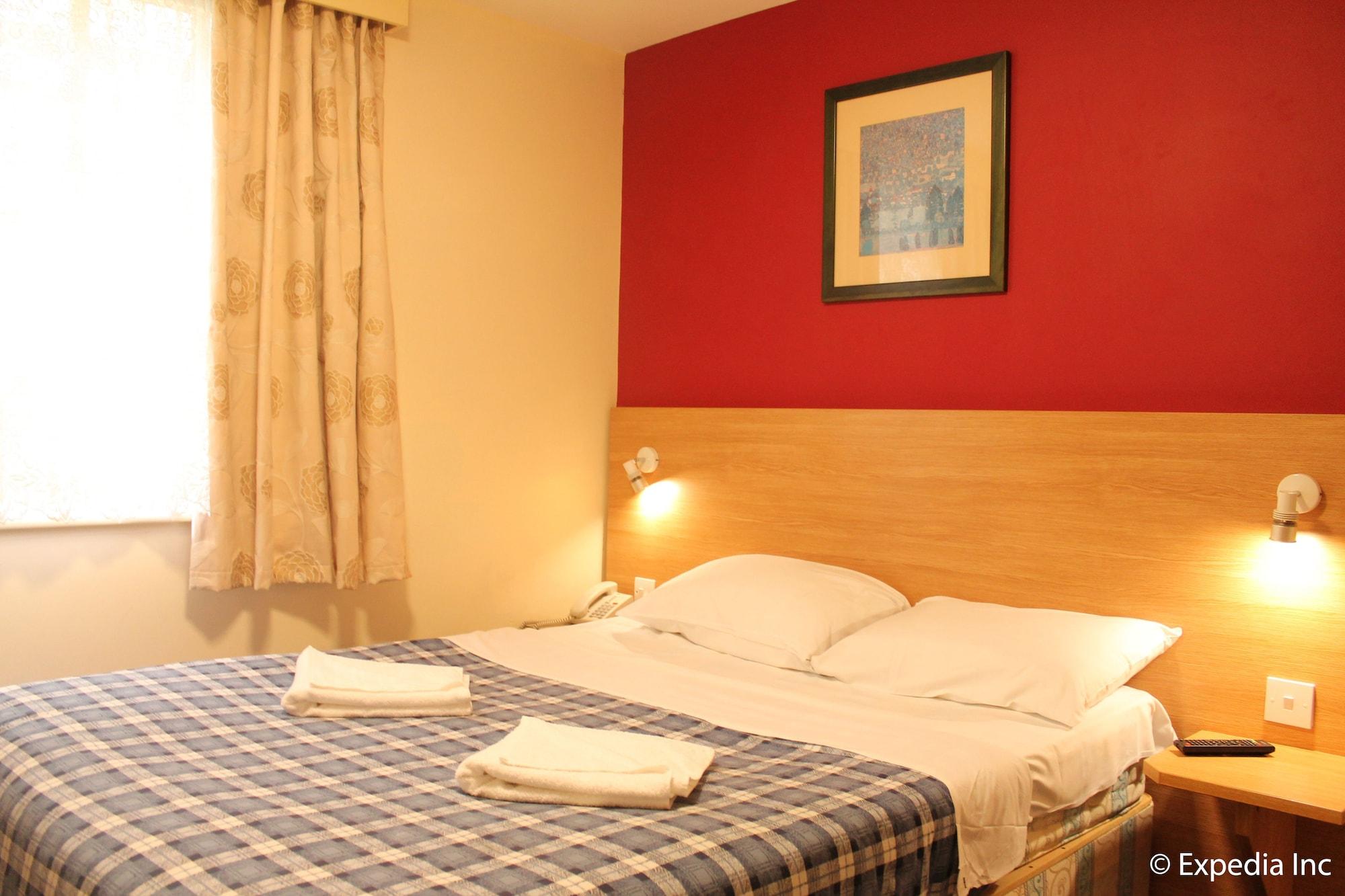 Colliers Guest house 2*