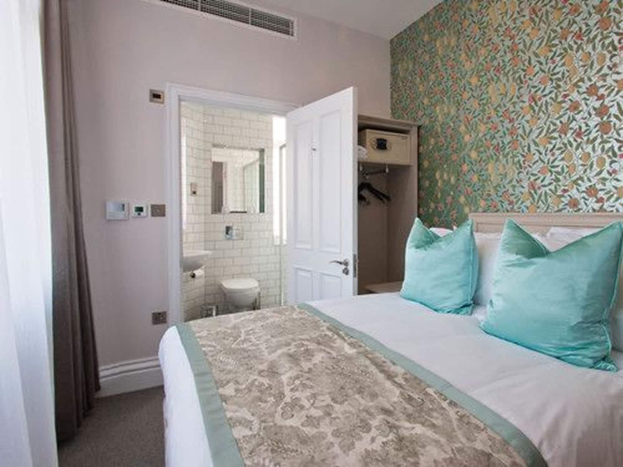 Hotel W12 London
