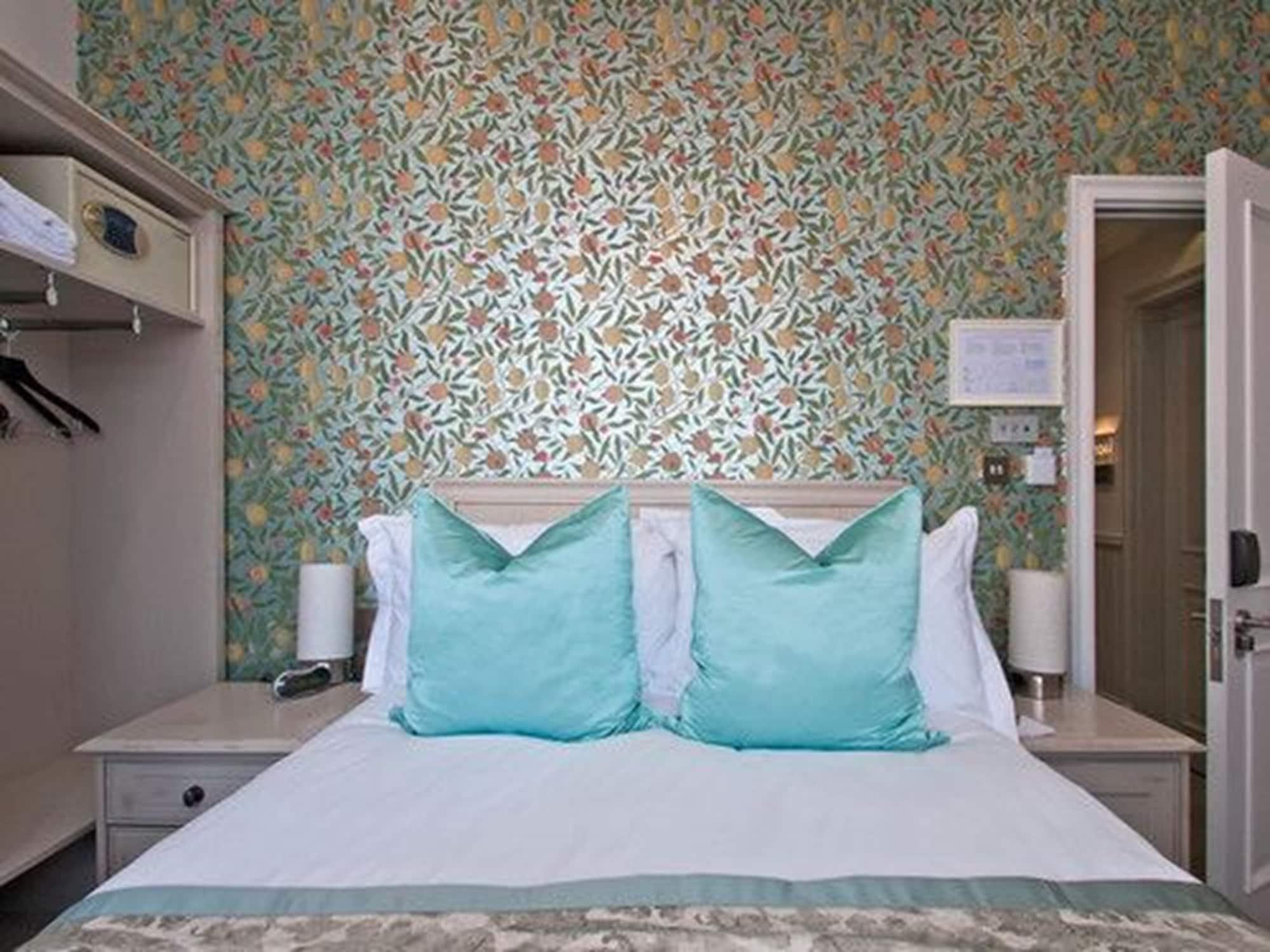 W12 Hotel
