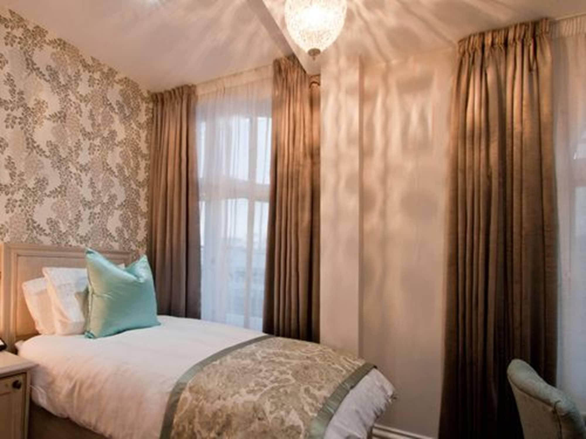 W12 Hotel London