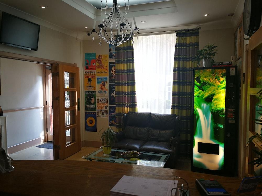 Central Hotel Hotell