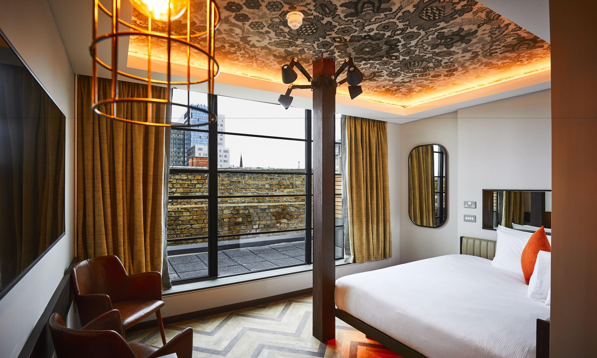New Road Hotel