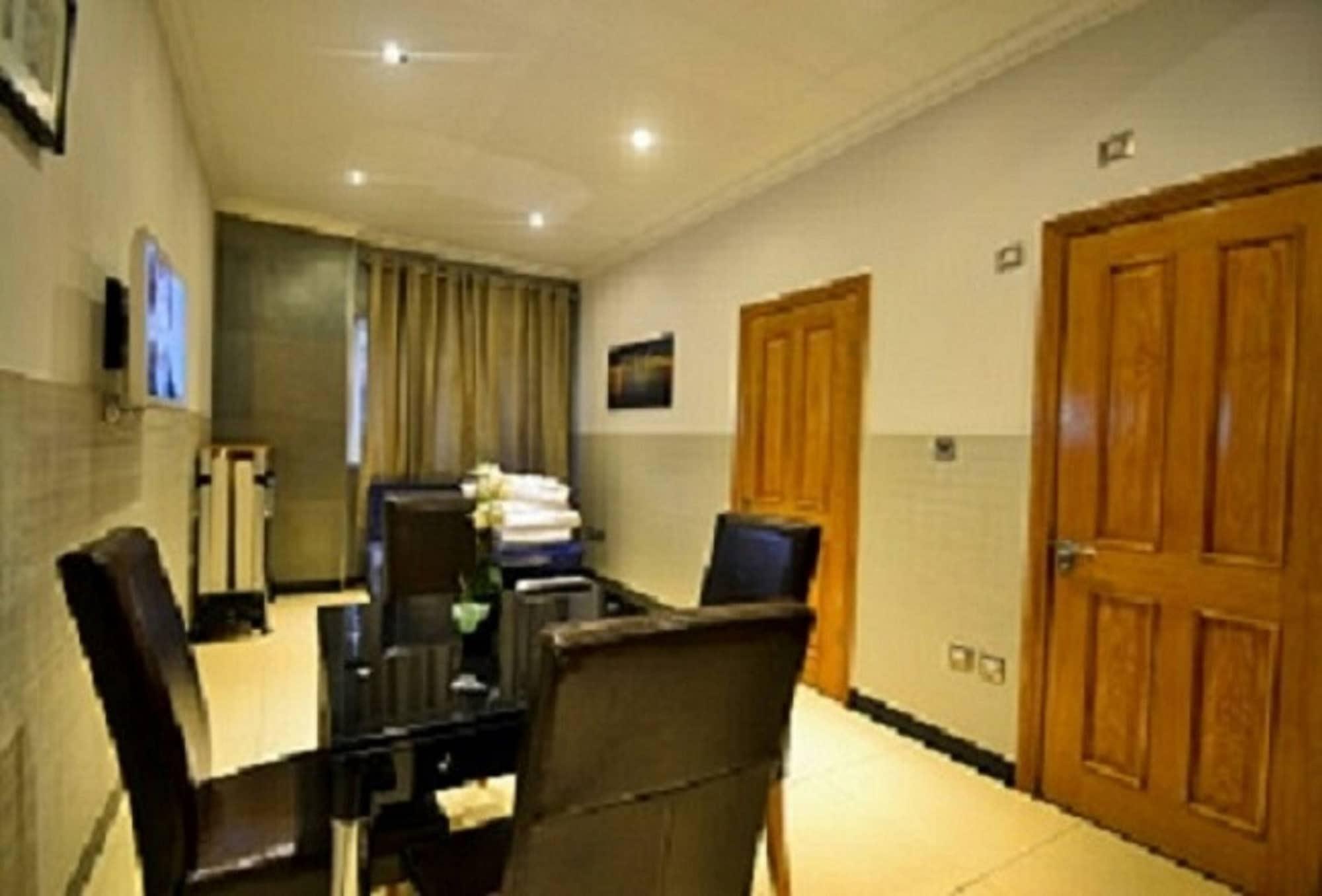 Hyde Park Apartment