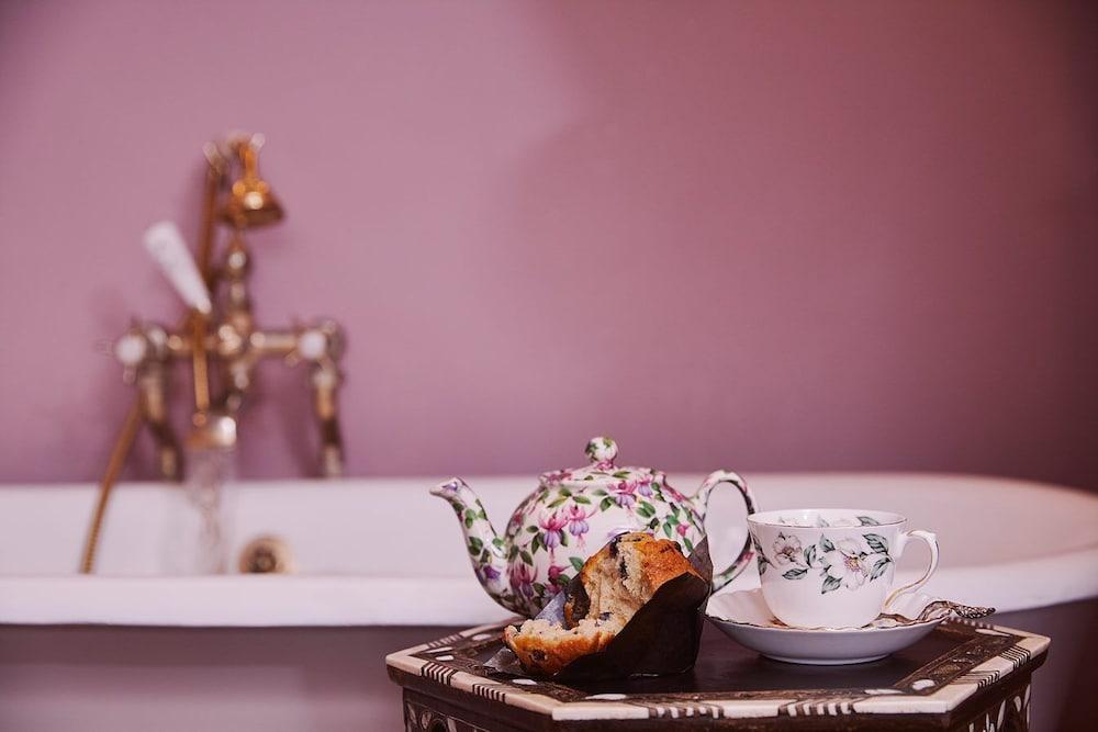 The Portobello Hotel 4*