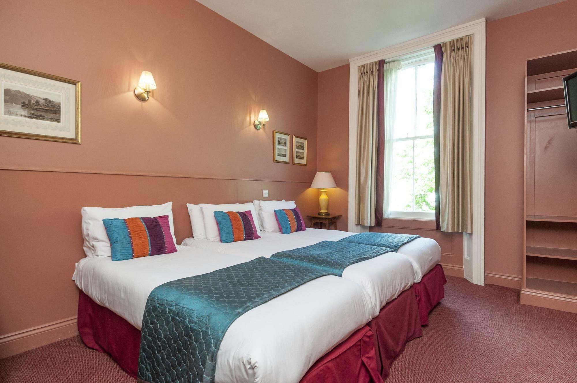 Hotell Rose Park 3*