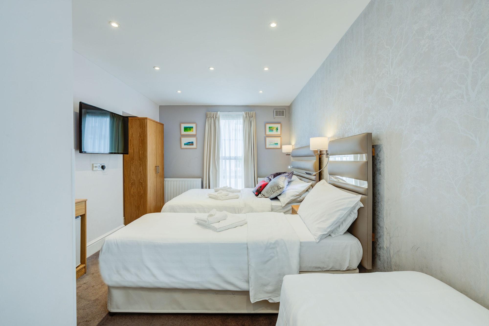 Admiral At Park Avenue London