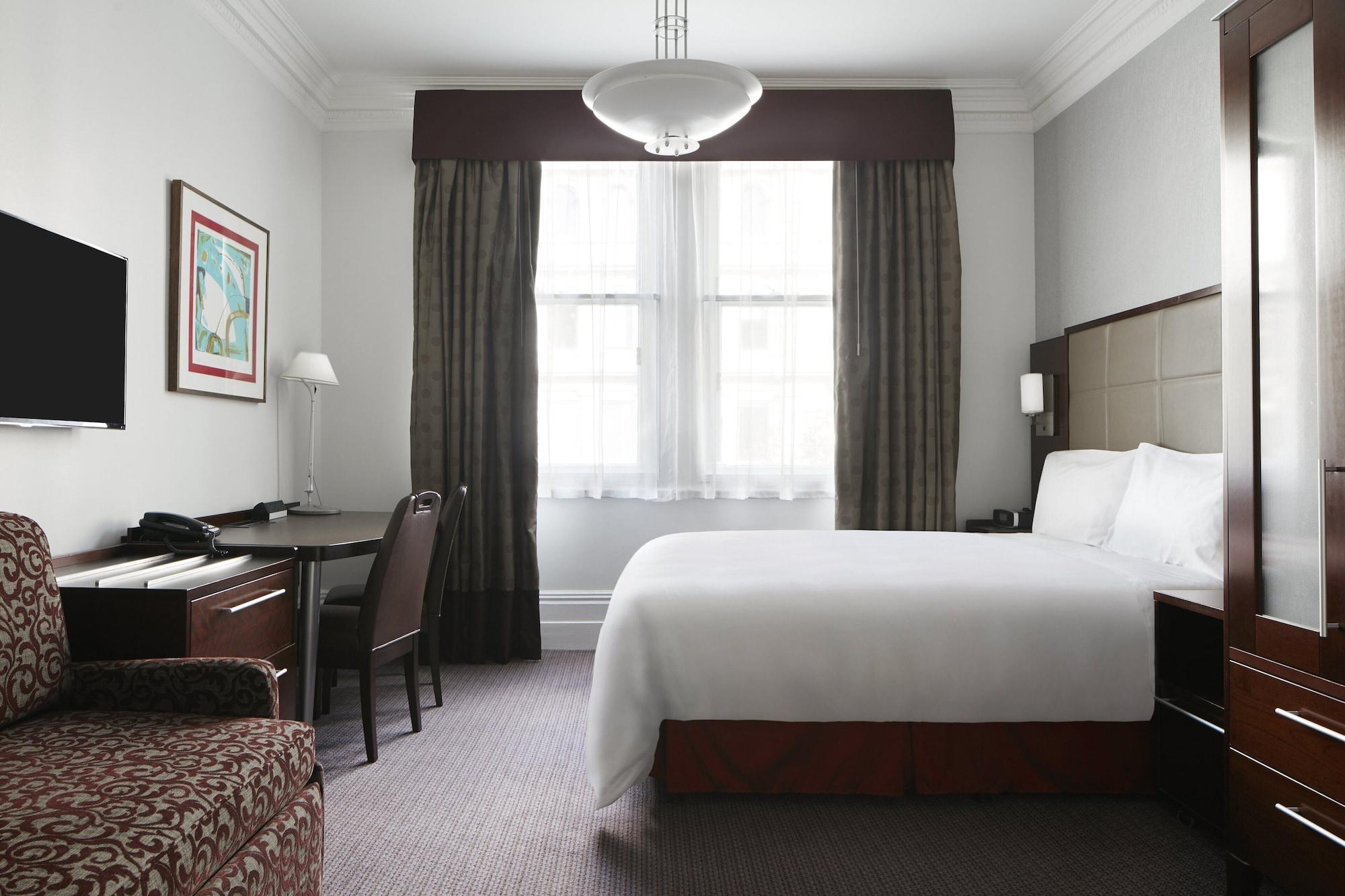 The Grand At Trafalgar Square Hotel 4*