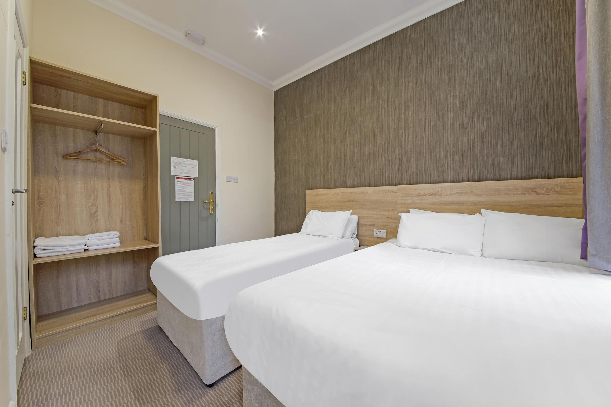 Oyo 24 Sussex, Paddington