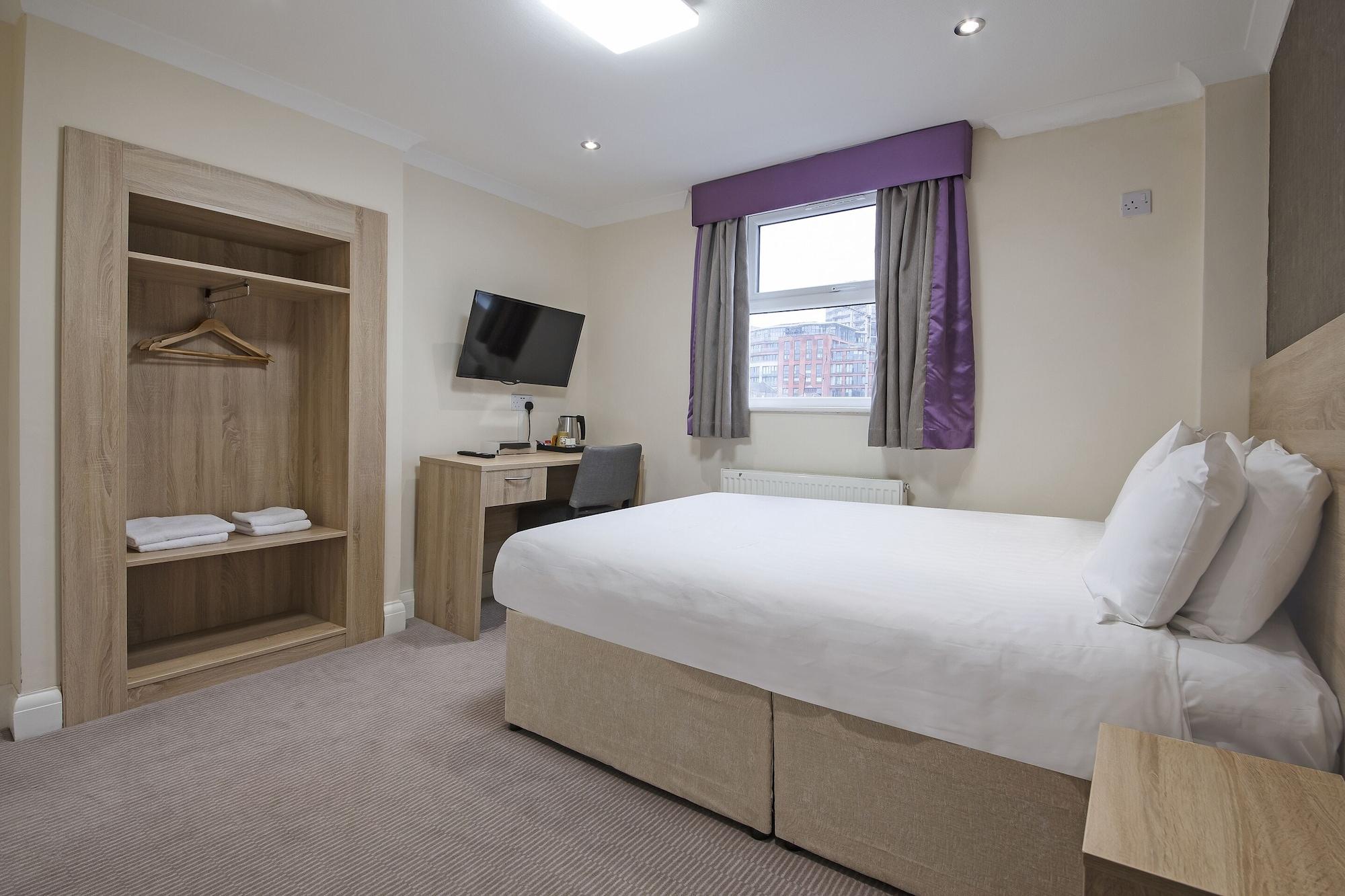 Oyo 24 Sussex, Paddington Hotel