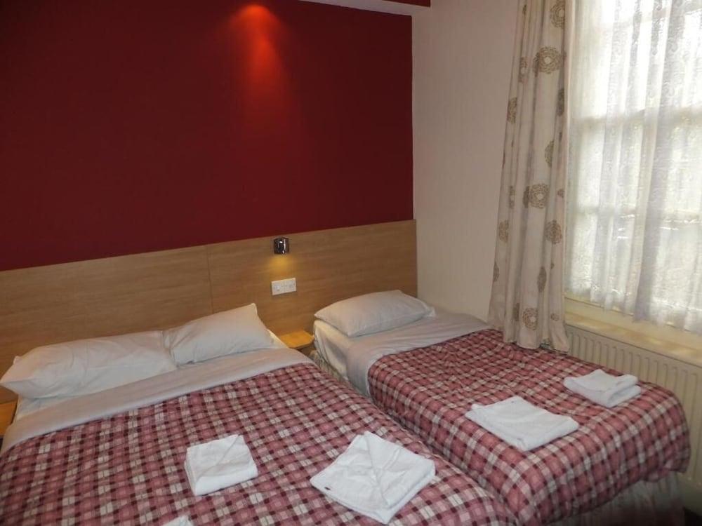 Carlton Guest house London