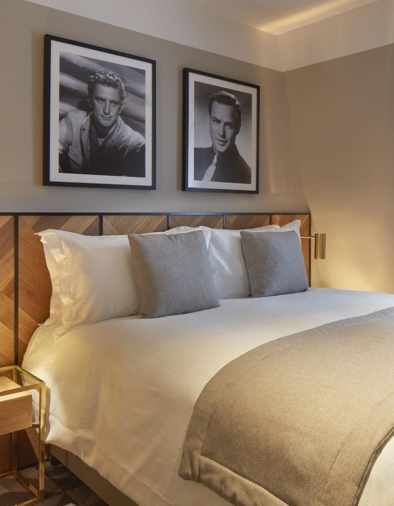 Victory House Leicester Square 4*