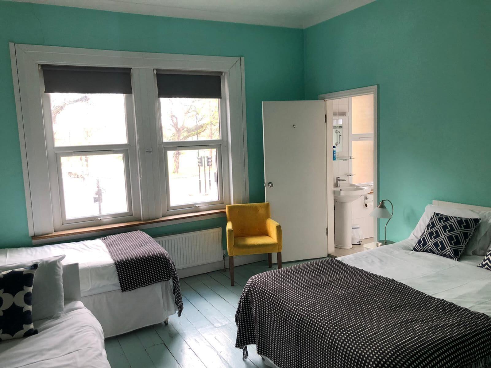 Caspian Guest house 3*