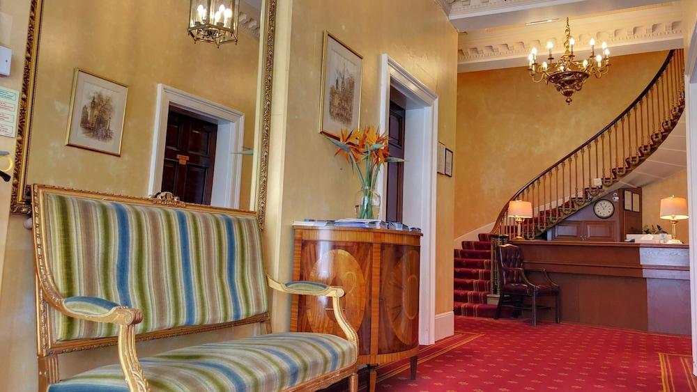 The Diplomat 3*