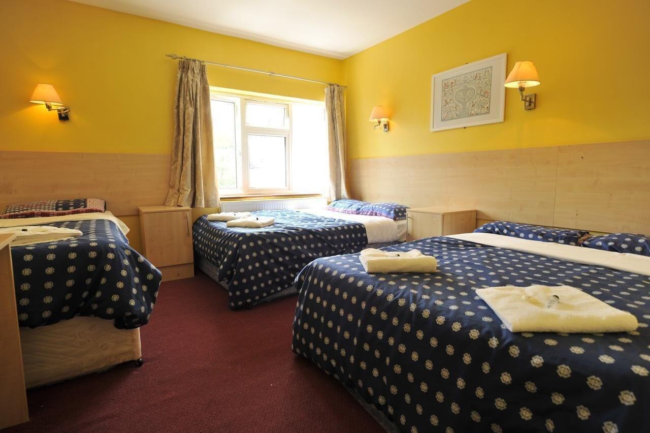Acton Town Hotel