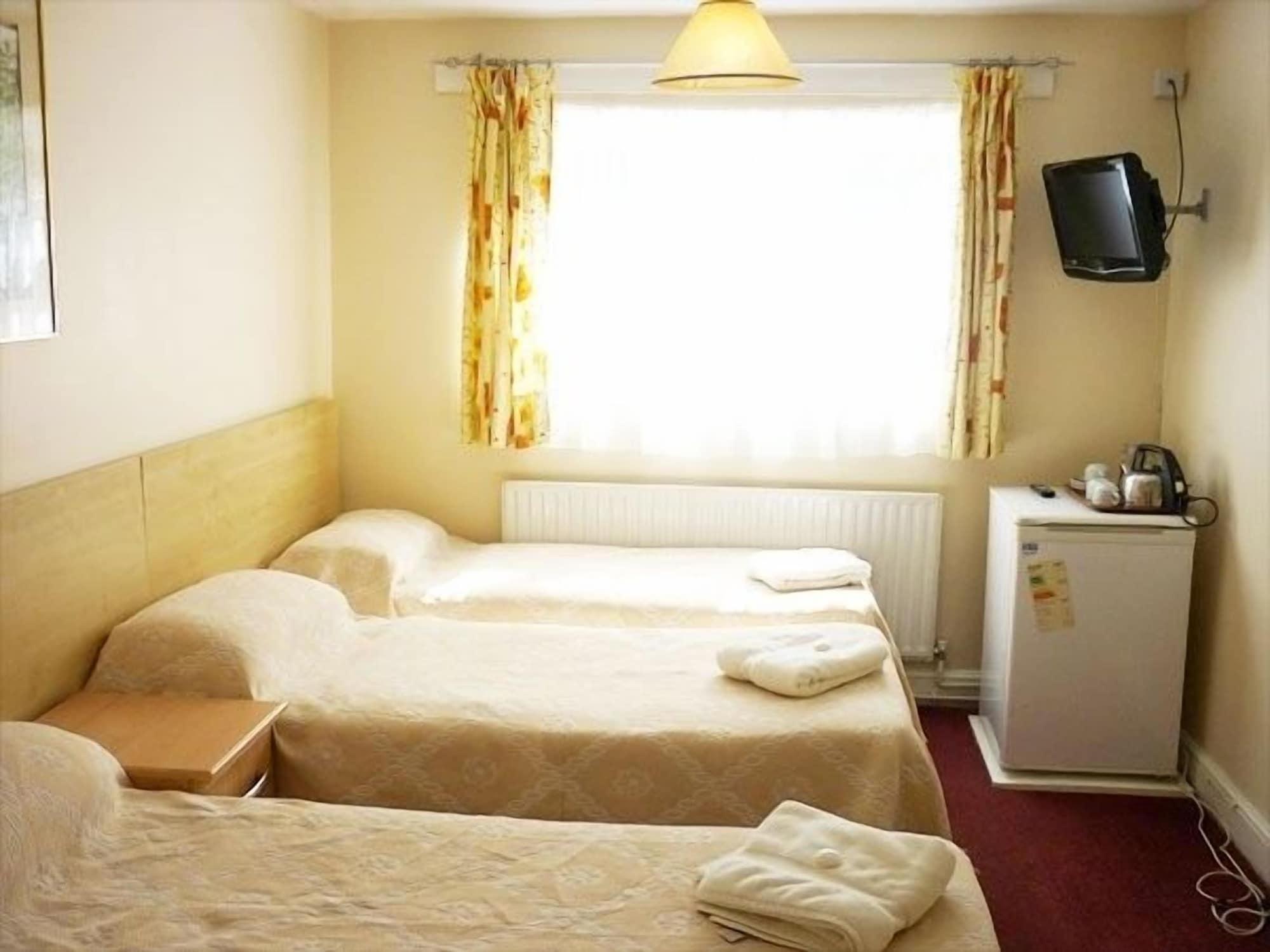 Hotel Acton Town London