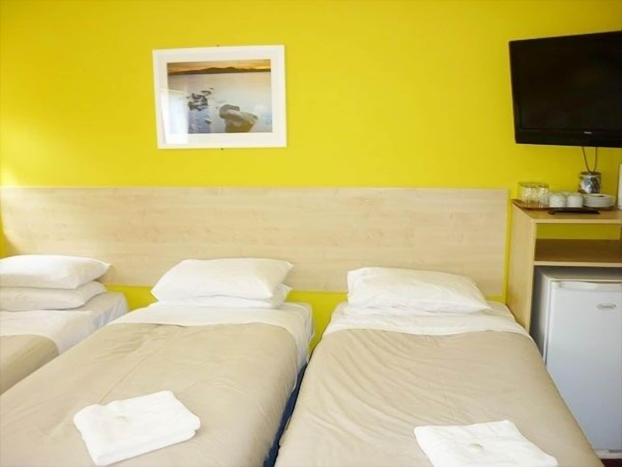 Acton Town 2* London