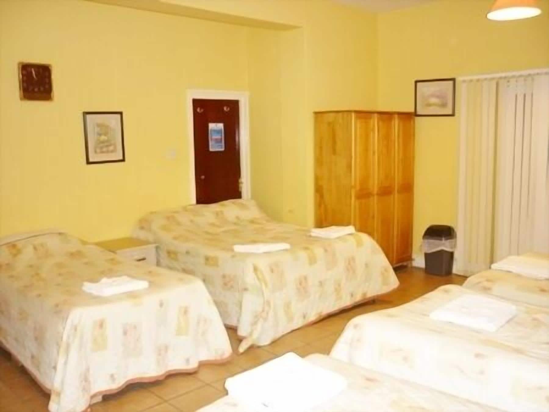 Acton Town Hotel London