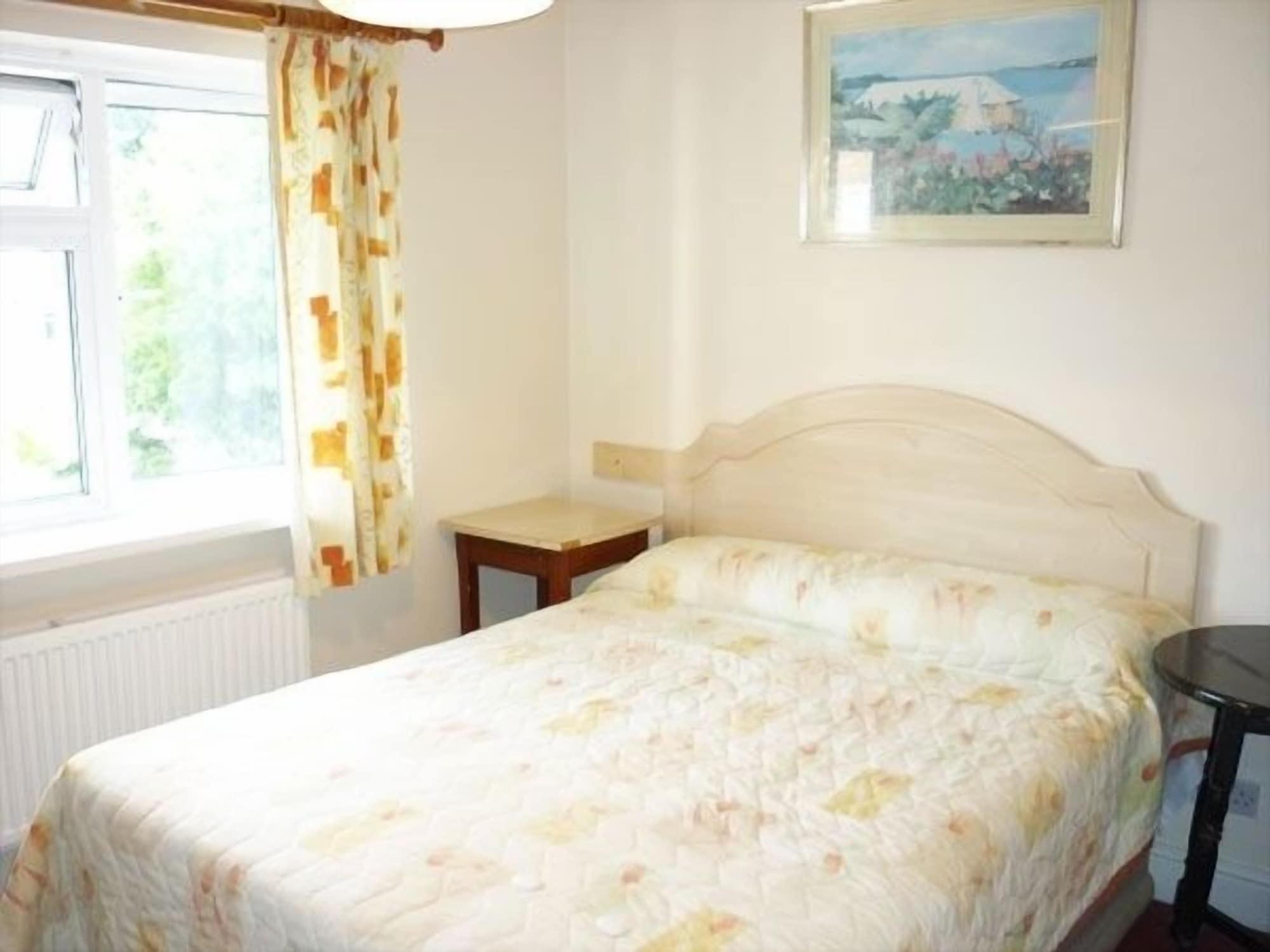 Acton Town 2* London