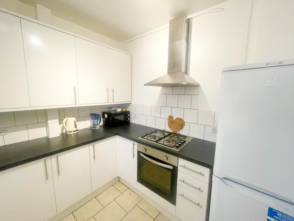 Flat 76 Felbridge House Apartment