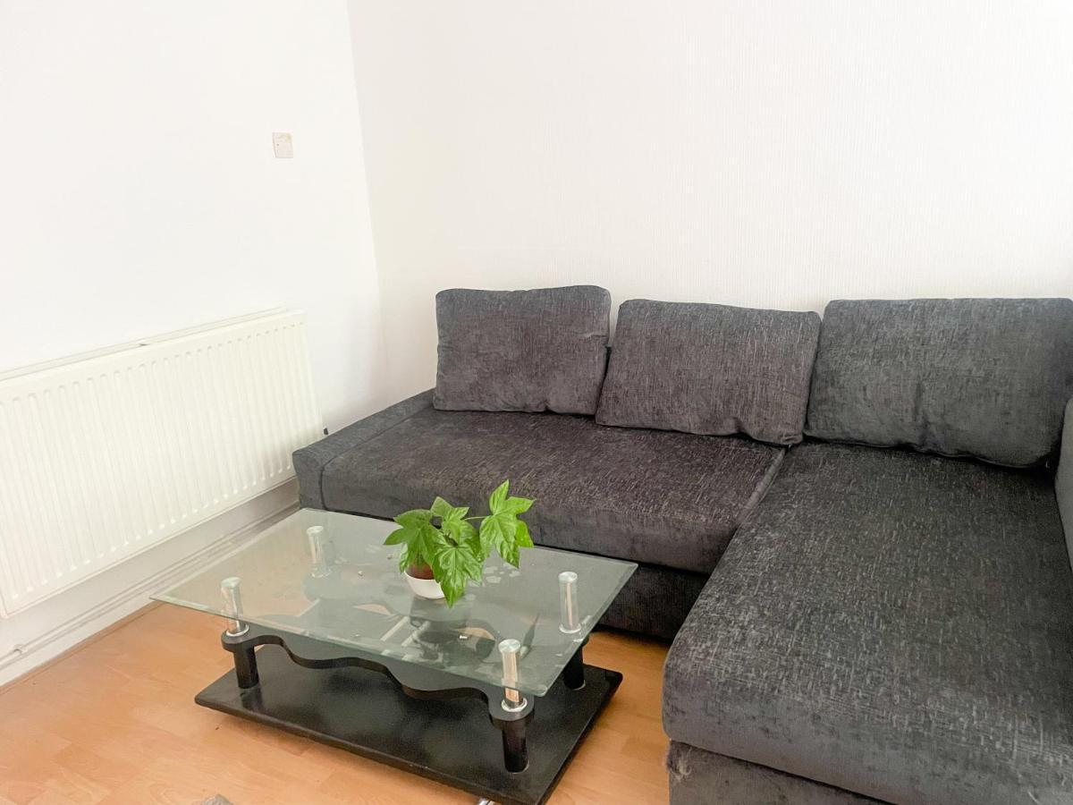 Flat 76 Felbridge House Apartment