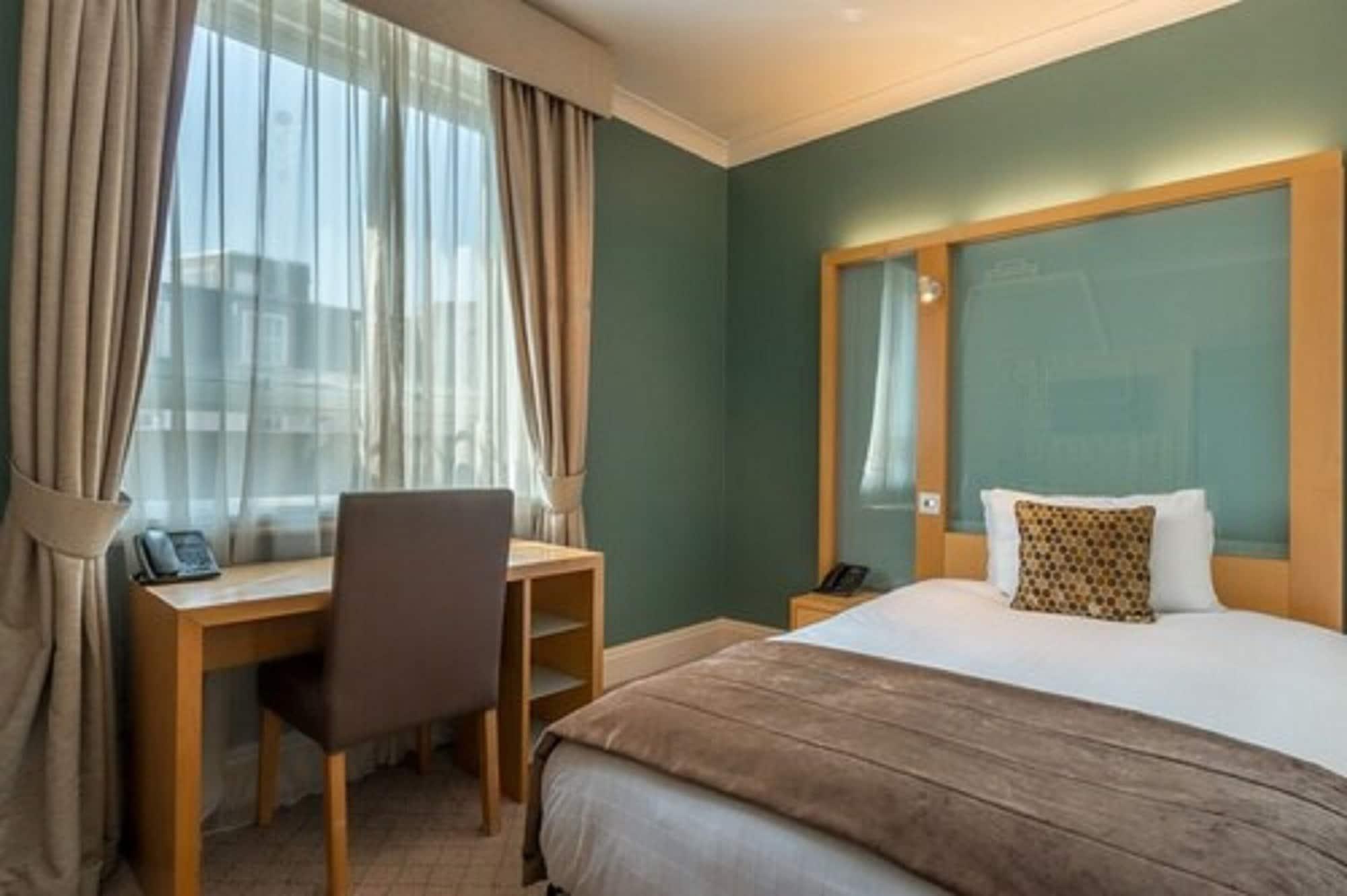 The Cumberland, 4* Londra