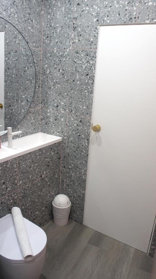 Brick Lane Base Apartment *