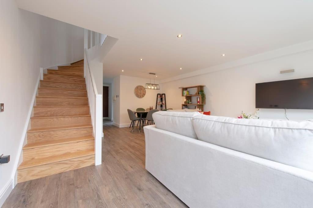 Park View Apartment