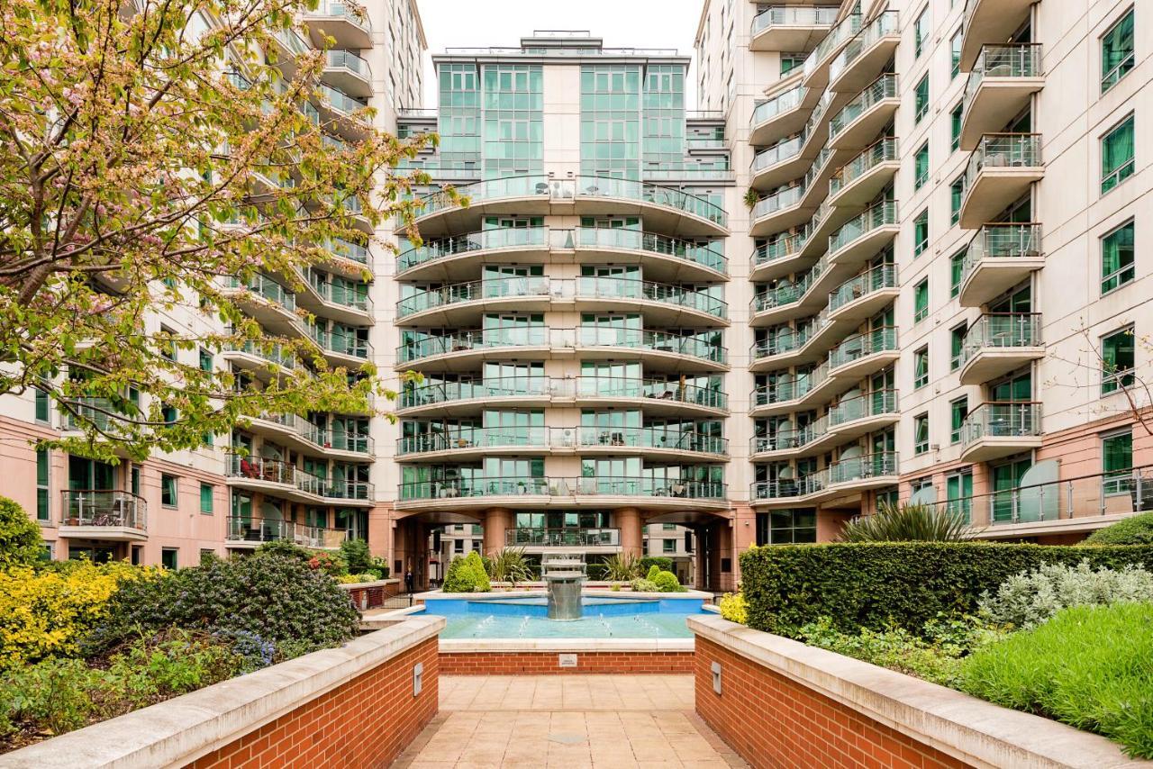 Riverside 2-bedroom Apartment *