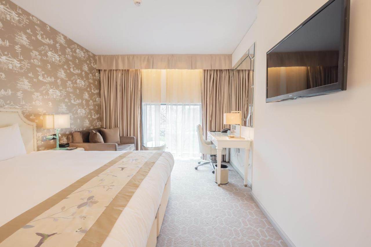 Dorsett Shepherds Bush 4*