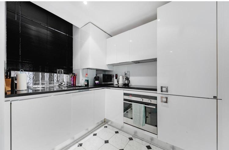 Leilighet Central Kensington Apartment *