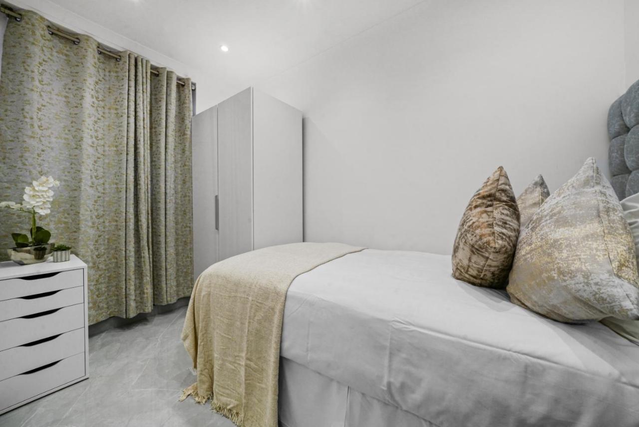 Bryanston Appartement *