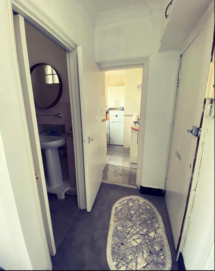 Appartement Complete 1 Bedroom With Wi-fi, Kitchen, Tv In Heart Of Chiswick, *