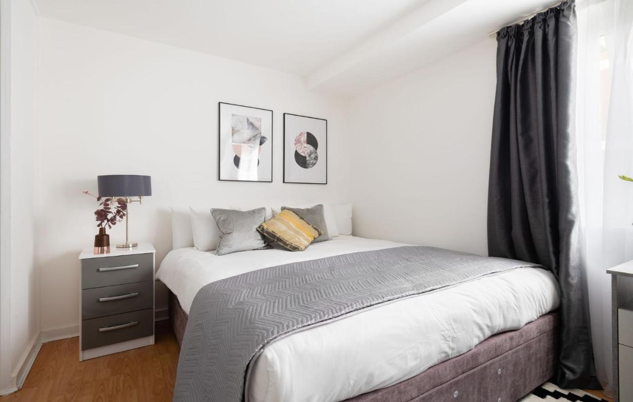 Spacious And Modern 4 Bed Next To Borough Station * London