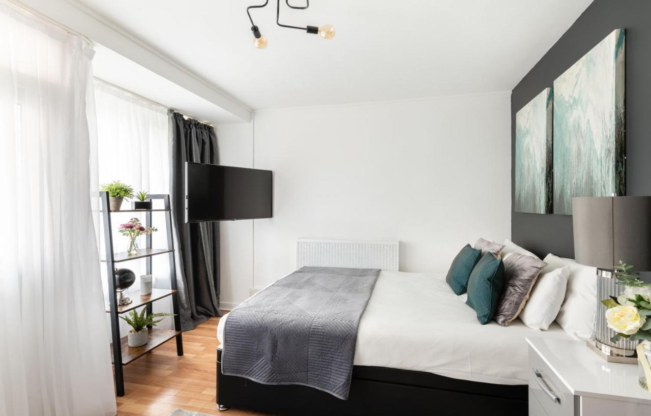 Spacious And Modern 4 Bed Next To Borough Station Apartment London