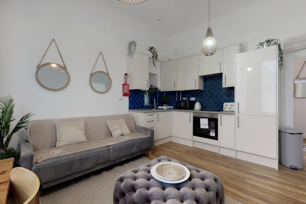 Amazing 1 Bed Near Kilburn Jubilee Line Apartment *
