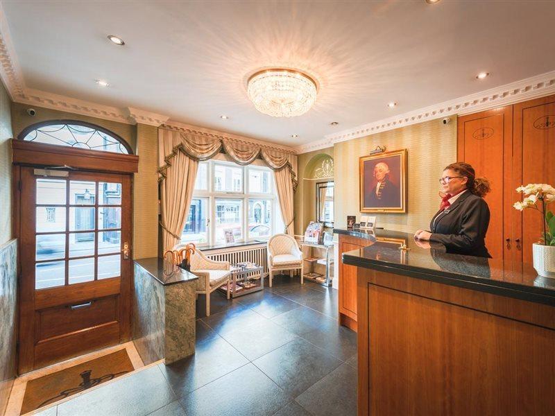 44 Curzon Street By Mansley 4* Londen