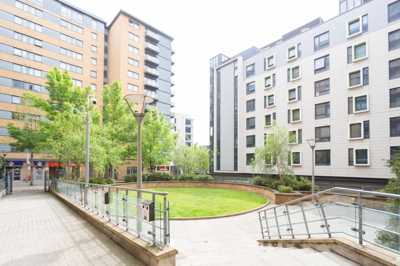 Leilighet Modern Spacious Close To Station London