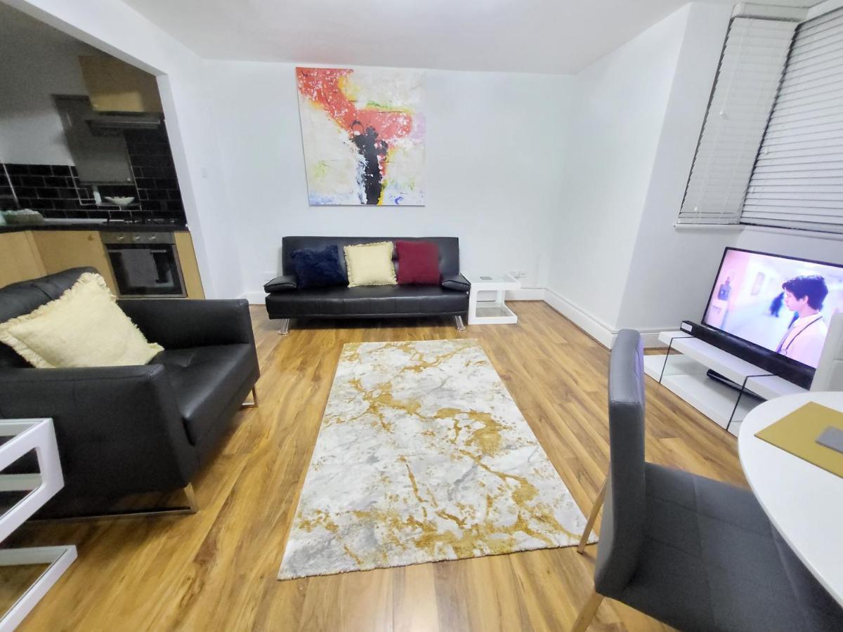 Modern Apartment, Woolwich