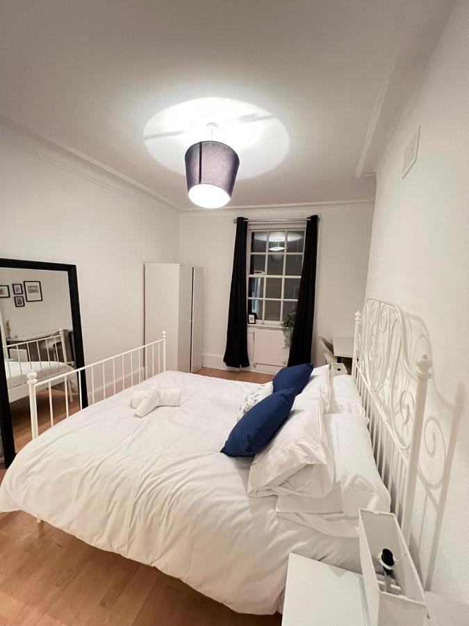 Lovely 2 Bed Flat In Soho! Apartment London